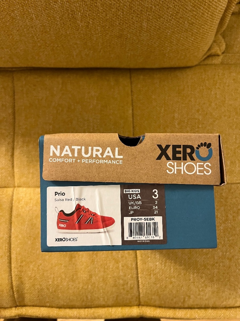 Xero Shoes Prio Youth Big Kids 3 Red Black NEW